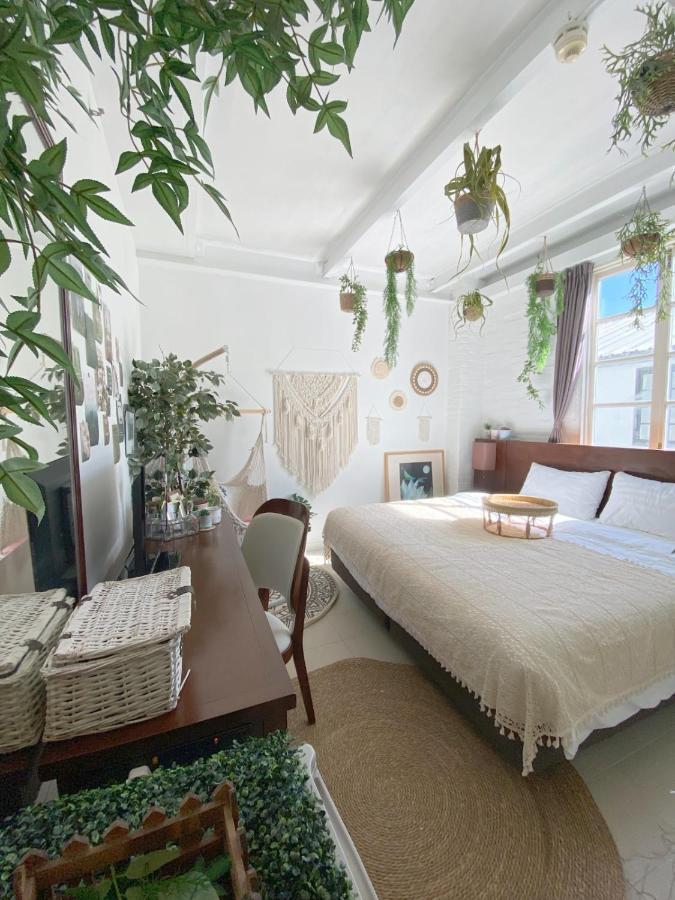 Heritage Lodge Гонконг Экстерьер фото
